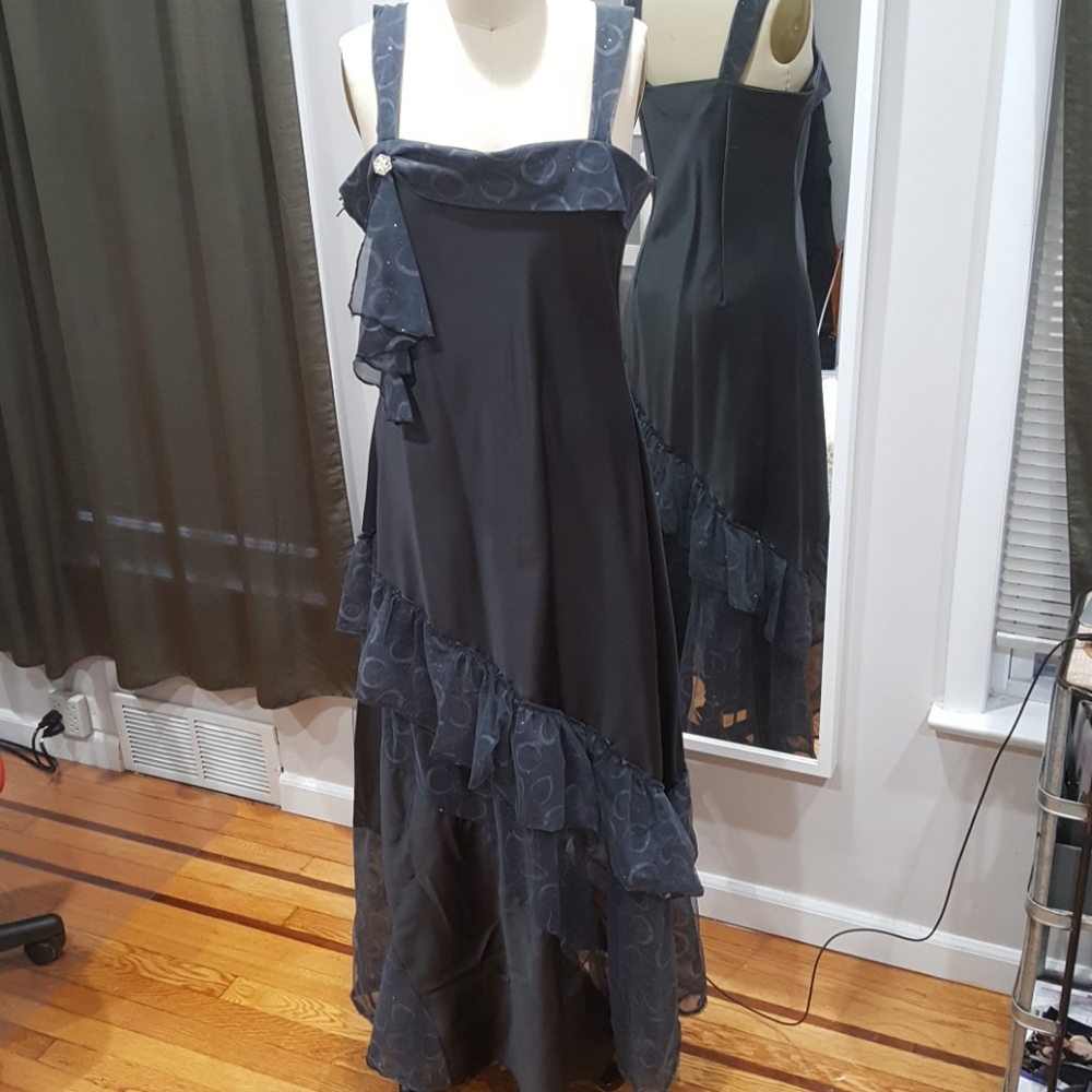 UNIQUE DESIGN!!! Elegant Dress